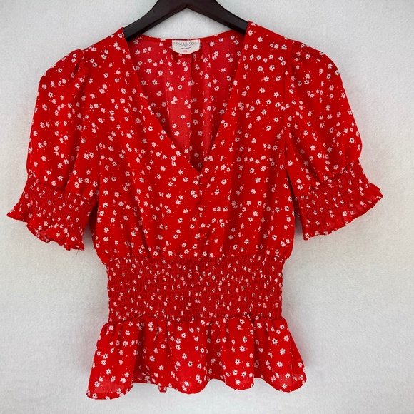 Sienna Sky Tops - Sienna Sky Blouse Sz XS Red White Print Ruched Waistline and Sleeves Peplum